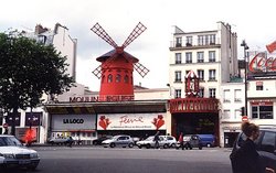 Moulin Rouge by day